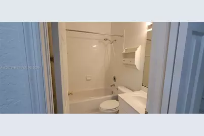 5640 NW 115th Ct #211, Doral, FL 33178 - Photo 22