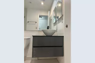 907 NE 199th St #204, Miami, FL 33179 - Photo 30