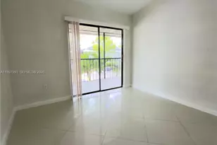 907 NE 199th St, Miami, FL 33179 - Photo 24