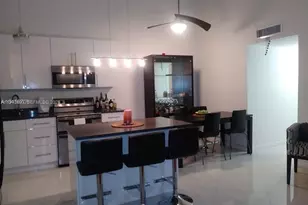 907 NE 199th St, Miami, FL 33179 - Photo 8