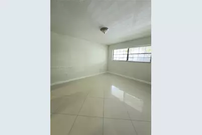 907 NE 199th St #204, Miami, FL 33179 - Photo 16