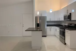 907 NE 199th St, Miami, FL 33179 - Photo 6