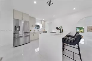 651 NW 9th St, Homestead, FL 33030 - Photo 4