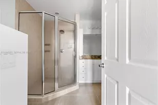 3001 NE 185th St, Aventura, FL 33180 - Photo 16