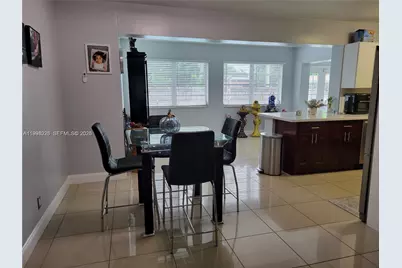 6930 SW 12th St, Pembroke Pines, FL 33023 - Photo 10