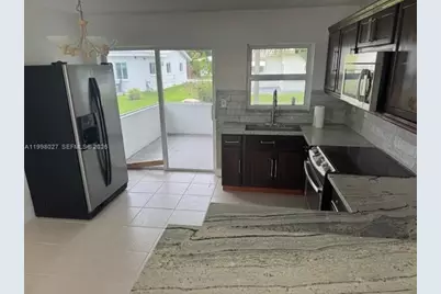 7005 NW 66th Ter, Tamarac, FL 33321 - Photo 4