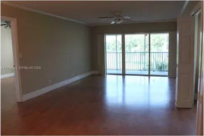 120 Lakeview Dr #209, Weston, FL 33326 - Photo 4