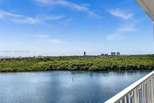 500 Bayview Dr, Sunny Isles Beach, FL 33160 - Photo 42