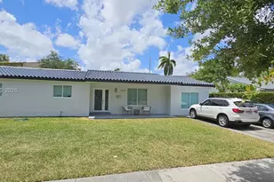 10900 SW 107th Ave, Miami, FL 33176 - Photo 2