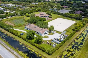 15722 Sunnyland Ln, Wellington, FL 33414 - Photo 2