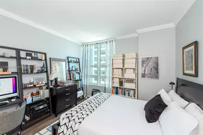 950 Brickell Bay Dr #2304, Miami, FL 33131 - Photo 10
