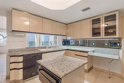 445 Grand Bay Dr #711, Key Biscayne, FL 33149 - Photo 4