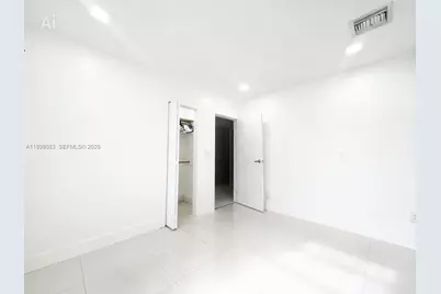 16082 NE 9th Ct, North Miami Beach, FL 33162 - Photo 12