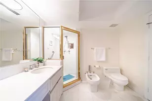 6301 Collins Ave, Miami Beach, FL 33141 - Photo 14