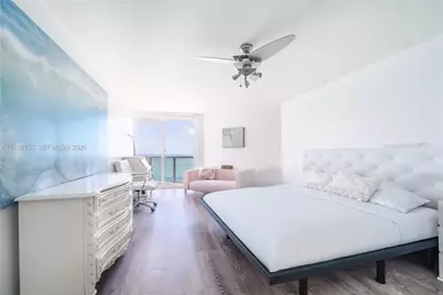6301 Collins Ave #2802, Miami Beach, FL 33141 - Photo 8
