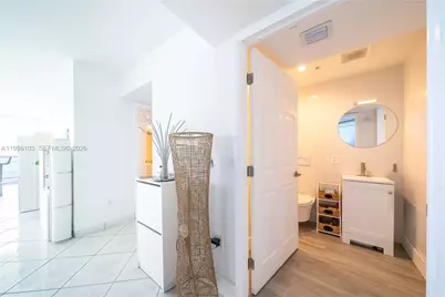6301 Collins Ave #2802, Miami Beach, FL 33141 - Photo 14