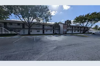 6001 Shakerwood Cir #205, Tamarac, FL 33319 - Photo 2