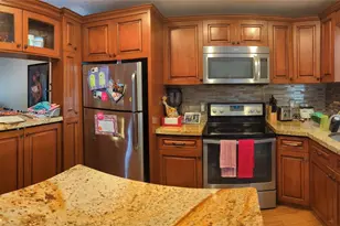 6001 Shaker Wood Cir, Tamarac, FL 33319 - Photo 10