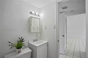 461 SW 7th St, Miami, FL 33130 - Photo 10