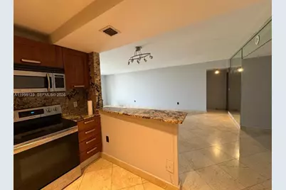 5825 Collins Ave #9B, Miami Beach, FL 33140 - Photo 4