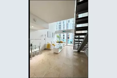 41 SE 5th St #414, Miami, FL 33131 - Photo 2