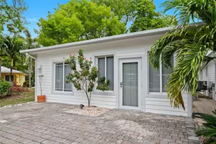 4 Transylvania Ave, Key Largo, FL 33037 - Photo 1