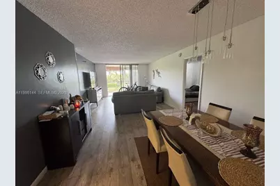 1200 Saint Charles Pl #321, Pembroke Pines, FL 33026 - Photo 4