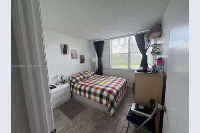 1200 Saint Charles Pl #321, Pembroke Pines, FL 33026 - Photo 8