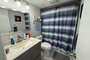 1200 St Charles Pl, Pembroke Pines, FL 33026 - Photo 10
