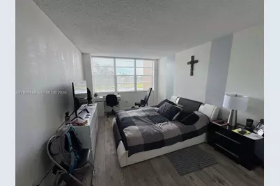1200 Saint Charles Pl #321, Pembroke Pines, FL 33026 - Photo 4