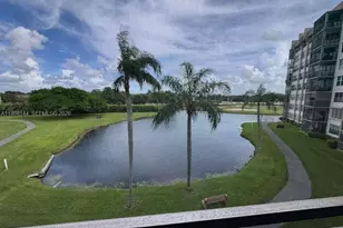 1200 St Charles Pl, Pembroke Pines, FL 33026 - Photo 22