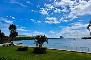 500 Bayview Dr, Sunny Isles Beach, FL 33160 - Photo 38