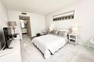500 Bayview Dr, Sunny Isles Beach, FL 33160 - Photo 14