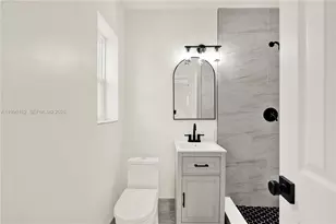 105 NW 7th Ave, Homestead, FL 33030 - Photo 14