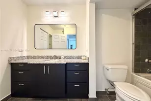 20515 E Country Club Dr, Aventura, FL 33180 - Photo 18