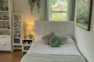 605 Ives Dairy Rd, Miami, FL 33179 - Photo 20