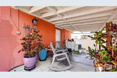 10420 NW 35th Pl, Miami, FL 33147 - Photo 26