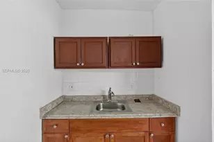 10420 NW 35th Pl, Miami, FL 33147 - Photo 36