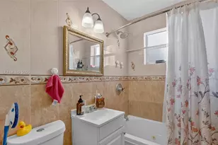 10420 NW 35th Pl, Miami, FL 33147 - Photo 20