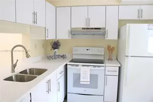 401 Gardens Dr, Pompano Beach, FL 33069 - Photo 2