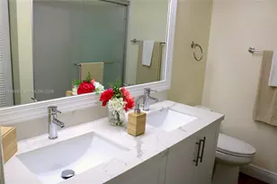 401 Gardens Dr, Pompano Beach, FL 33069 - Photo 18