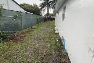 4021 SW 26th St, West Park, FL 33023 - Photo 6