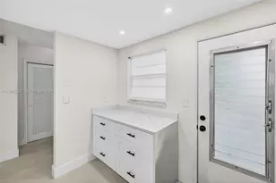 420 NE 12th Ave, Hallandale Beach, FL 33009 - Photo 24