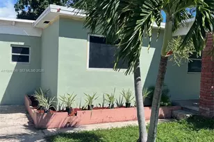 538 W 1st St, Riviera Beach, FL 33404 - Photo 1
