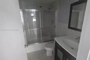 825 Brickell Bay Dr, Miami, FL 33131 - Photo 4