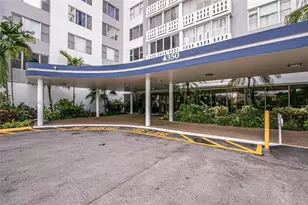 4350 Hillcrest Dr, Hollywood, FL 33021 - Photo 8