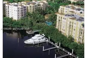 19501 E Country Club Dr, Aventura, FL 33180 - Photo 2