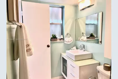 2841 Somerset Dr #215, Lauderdale Lakes, FL 33311 - Photo 8