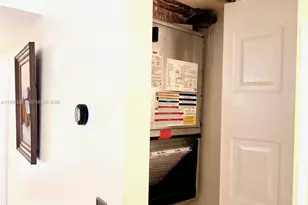 2841 Somerset Dr, Lauderdale Lakes, FL 33311 - Photo 32