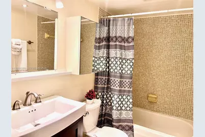 2841 Somerset Dr #215, Lauderdale Lakes, FL 33311 - Photo 6